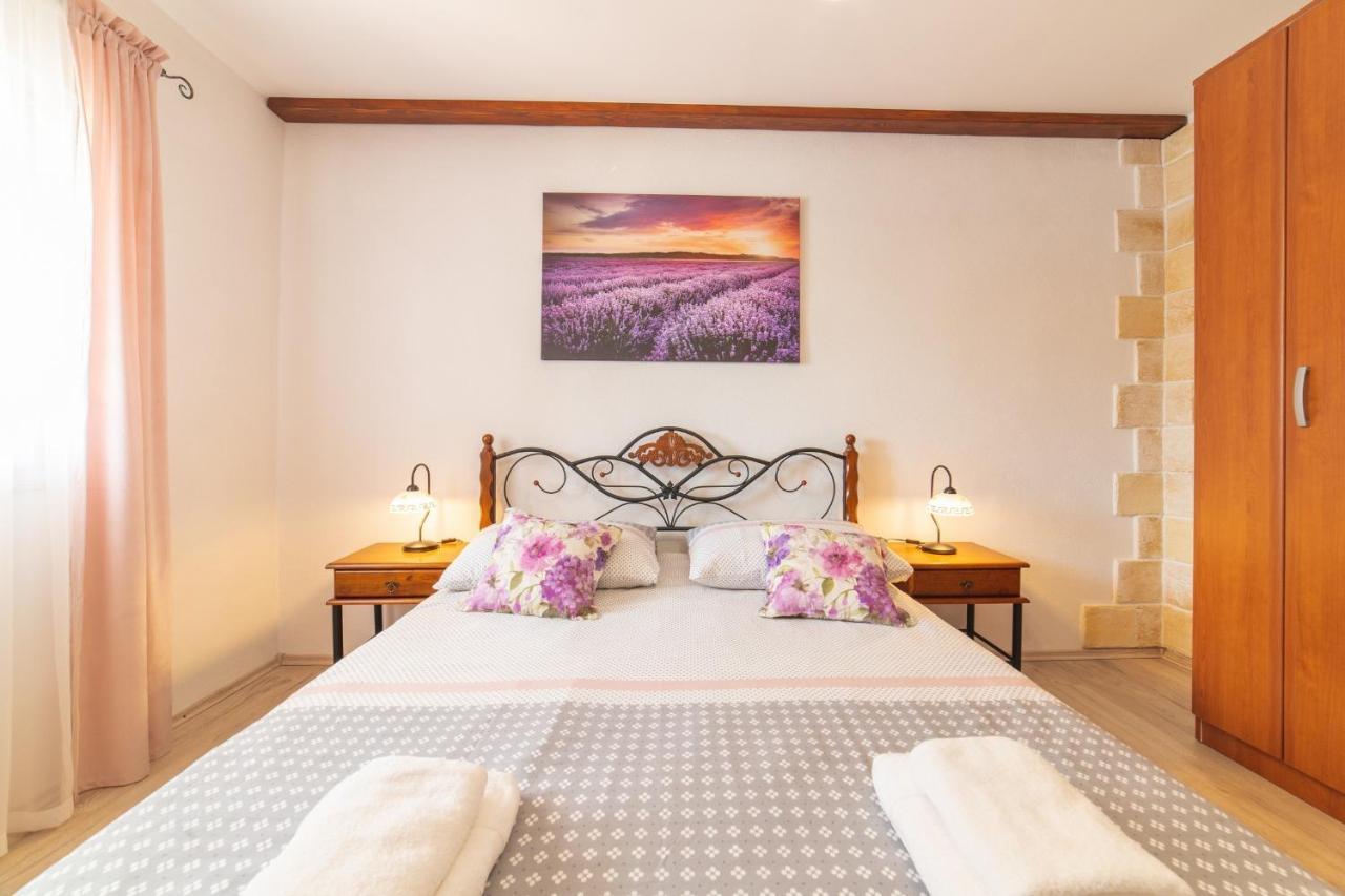 Veliki Brocanac Holiday Home Sego With Private Pool מראה חיצוני תמונה