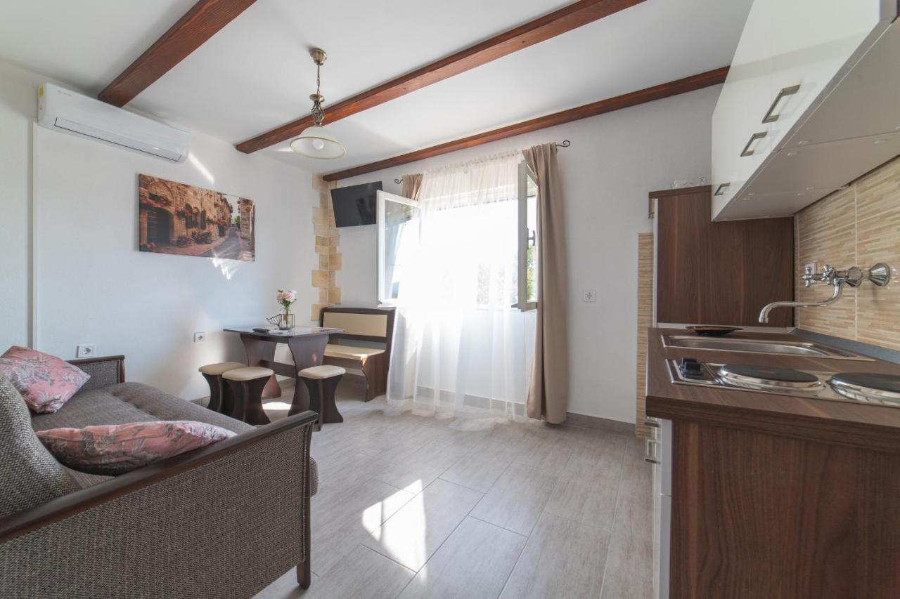 Veliki Brocanac Holiday Home Sego With Private Pool מראה חיצוני תמונה