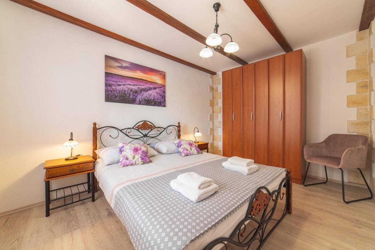 Veliki Brocanac Holiday Home Sego With Private Pool מראה חיצוני תמונה