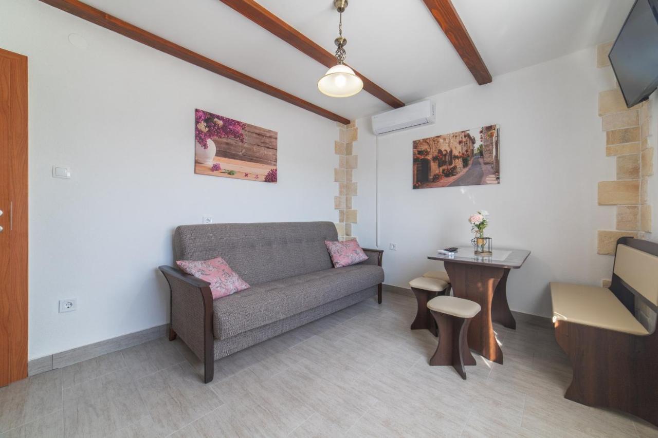 Veliki Brocanac Holiday Home Sego With Private Pool מראה חיצוני תמונה
