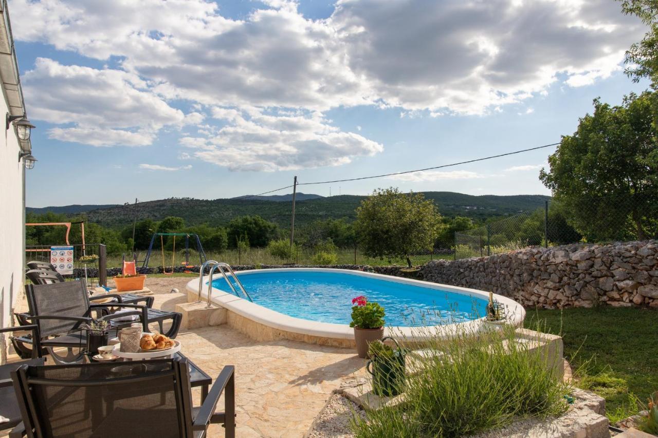 Veliki Brocanac Holiday Home Sego With Private Pool מראה חיצוני תמונה